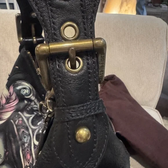 Isabella Fiore “Let Love Reign” Shoulder Bag - Picture 6 of 10